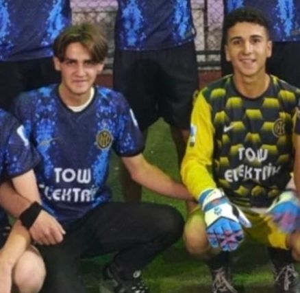 Adnan Pekgöz (solda) ve arkadaşı Bünyamin Pektaş (sağda).