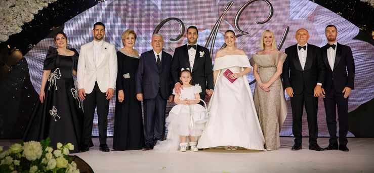 Yağmur Ahlatcı, Ateş Ahlatcı, Sibel Ahlatcı, Ahmet Ahlatcı, Ahmet Emin Ahlatcı, Elif Engin Ahlatcı, Ayşe Engin, Sinan Engin, Oğulcan Engin