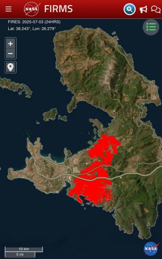 İzmir'deki yangınların NASA'dan görüntüsü