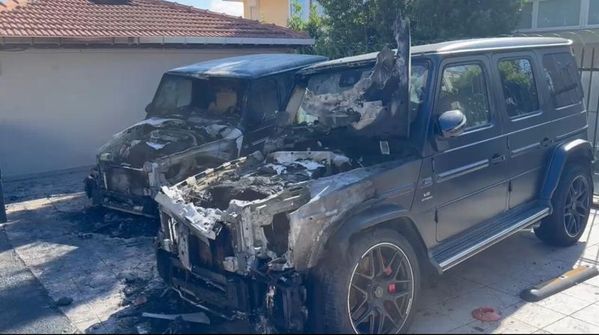 Sarıyer’de iş insanlarına ait 30 milyon lira değerindeki cipler kundaklandı