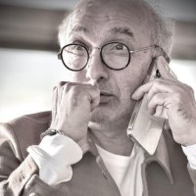 Gazeteci Mehmet Çek