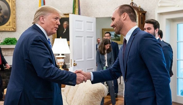 Eduardo Bolsonaro Beyaz Saray ziyaretinde