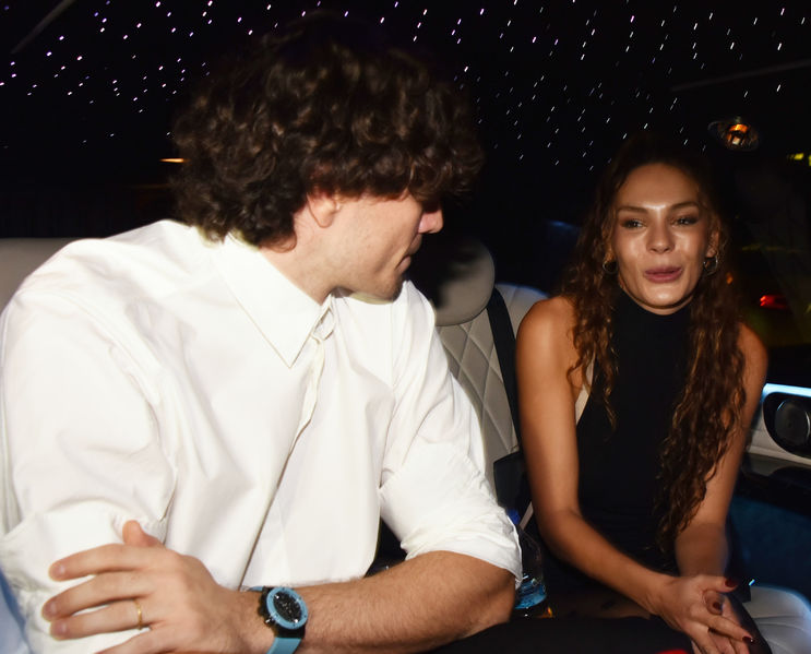 Cedi Osman ve eşi Ebru Şahin