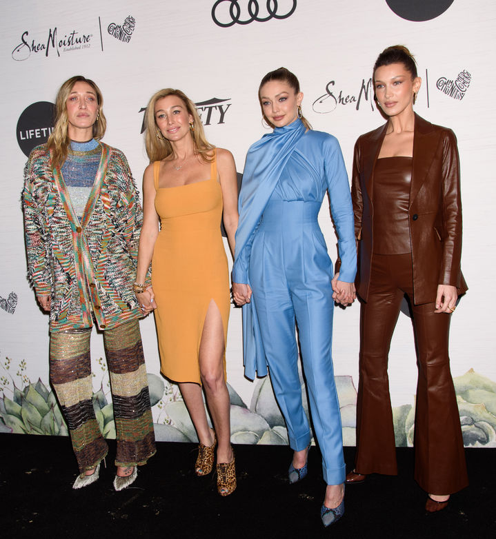 lana, Marielle, Gigi ve Bella Hadid kardeşler