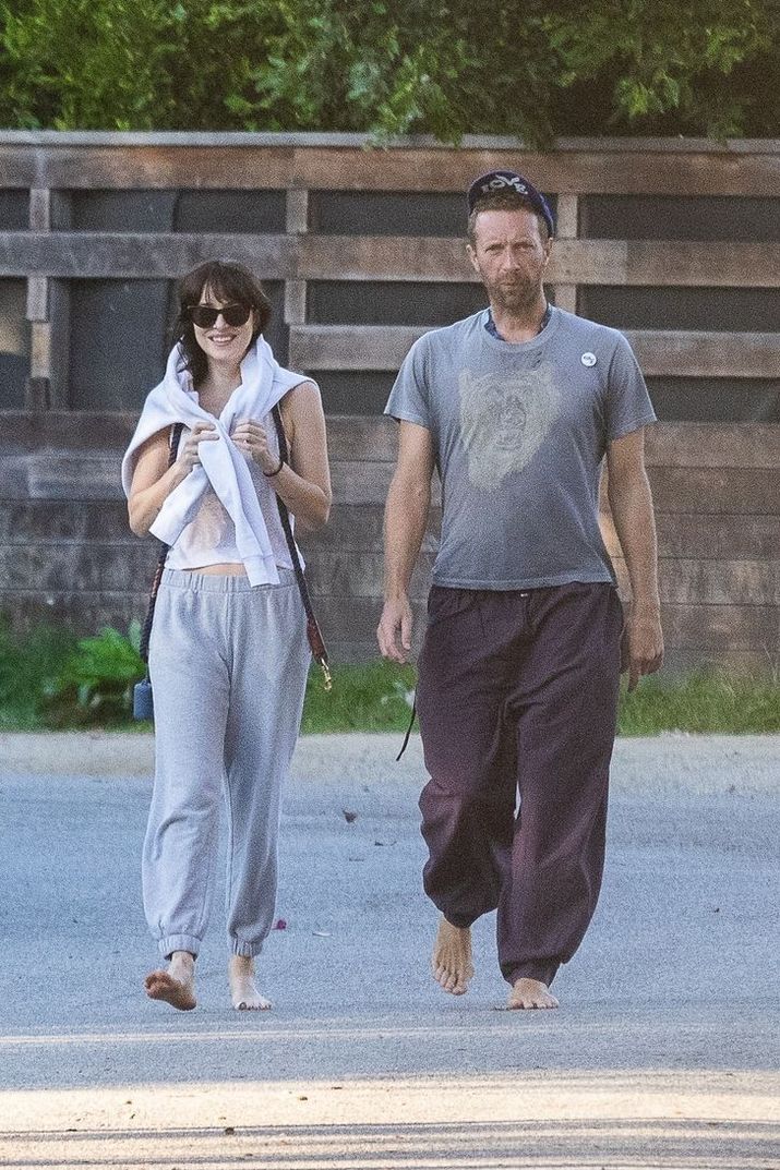 Chris Martin ile Dakota Johnson sekiz yıllık birliktelik yaşadı