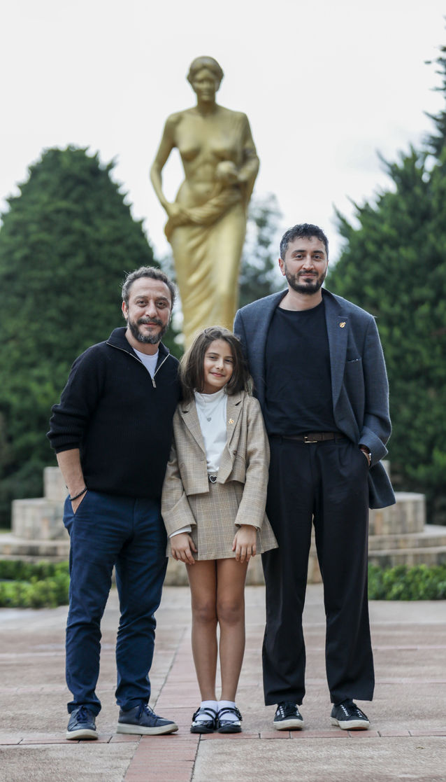 Hakan Karsak - Defne Zeynep Enci - Şeyhmus Altun