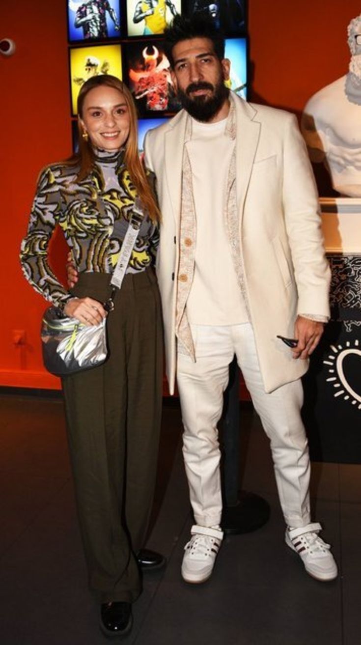 Nilperi Şahinkaya - Emre Yusufi