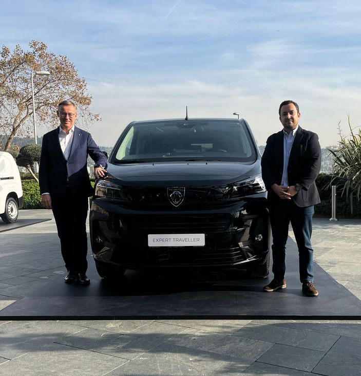 Peugeot Global CEO'su Alain Favey, Türkiye'deki satışların markayı büyüttüğünü söyledi