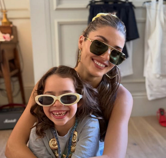 Hande Erçel - Mavi Yıldırım