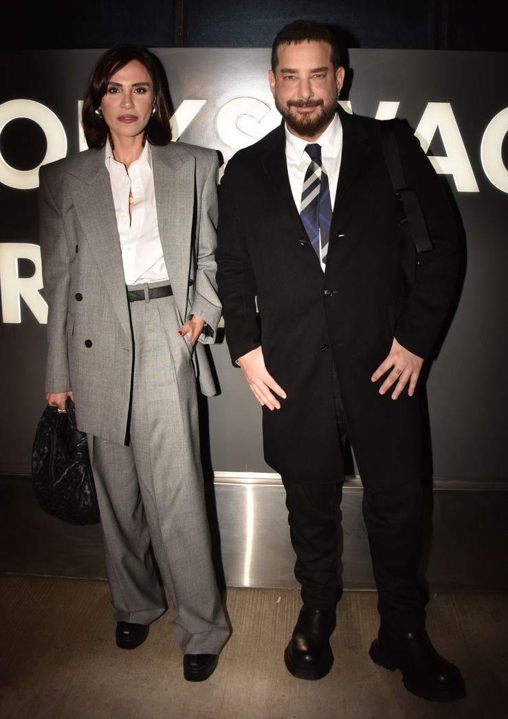 Şükran Ovalı ve Enis Arıkan