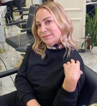 Kimsesizler mezarlığında bulunan Nesrin Tuncer.