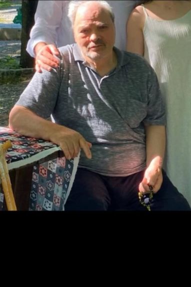 Acı haberi alıp kalp krizi sonucu vefat eden İhsan Duman.