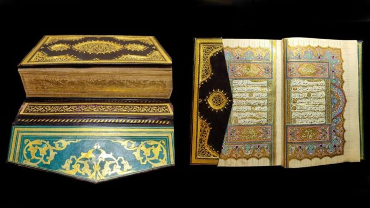 Yurda döndürülen eserlerden biri olan Mustafa Dede'ye ait Kur'an-ı Kerim oldu. 2017'de İngiltere'de satışa çıkarılan Kur'an-ı Kerim, yasa dışı yollarla ülkeden kaçırıldığı tespit edilerek Türkiye'ye geri getirildi. Sultan II. Abdülhamit’in koleksiyonunda yer alan bu eser, İstanbul Türk ve İslam Eserleri Müzesi'nde bulunuyor.