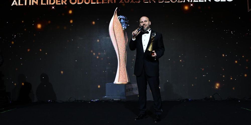 Vardar “Altın Lider” seçildi