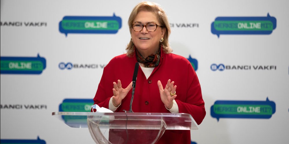 Sabancı'dan Kadınlar Günü mesajı...