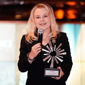 GEV, "Dönüştüren Kadınlar"ı ödüllendirdi