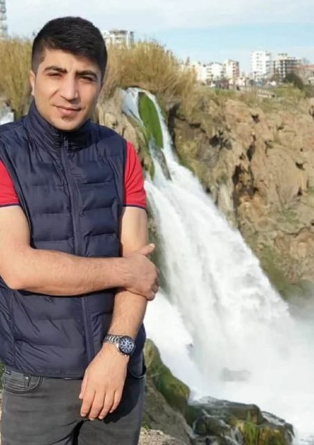Ergin Karçı, 33 yaşında hayatını kaybetti.