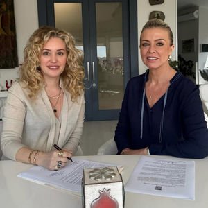 "Bazı kelimeler yazılmaz, fısıldanır"