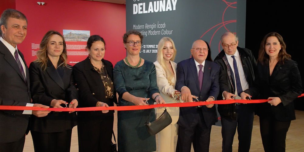 Arkas Sanat kapılarını açtı