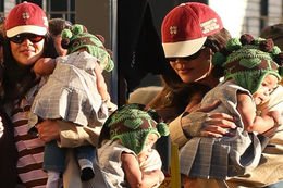 Kızıyla ilk kez görüntülendi 