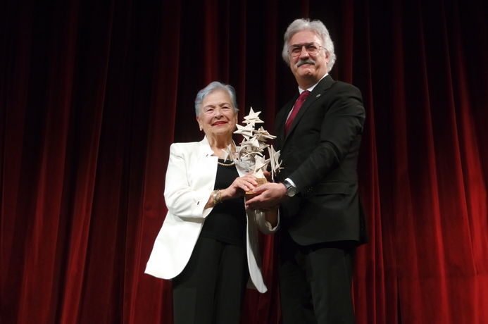 Feyha Çelenk ve Tamer Karadağlı