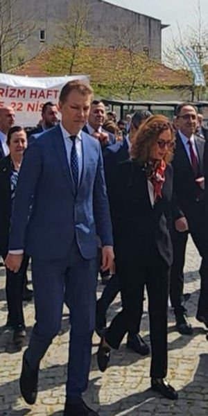 Turizm Haftası'nı Sapanca’da kutladı