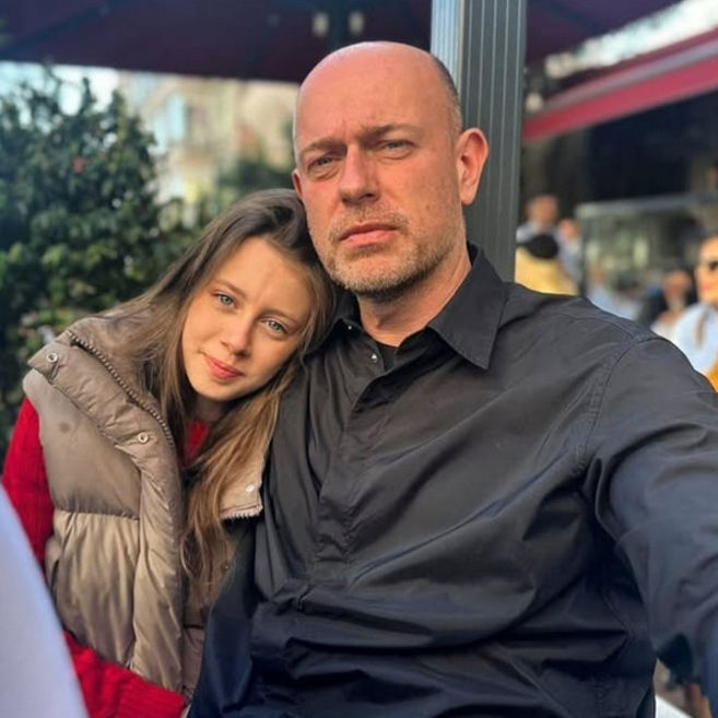 Murat Pilevneli ve kızı Sare Pilevneli 