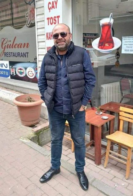 Özcan Özkan, bıçaklı saldırıda hayatını kaybetti.
