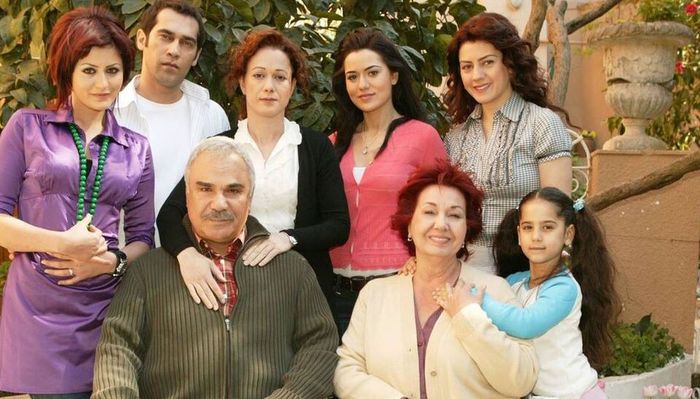 UÇANKUŞ MAGAZİN | 'Yaprak Dökümü’nün 'Fikret' ve 'Ferhunde'si buluştu