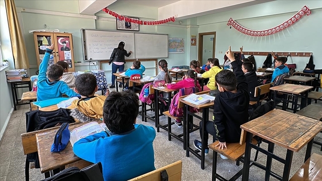 18 Mayıs okullar tatil mi MEB son dakika açıklaması