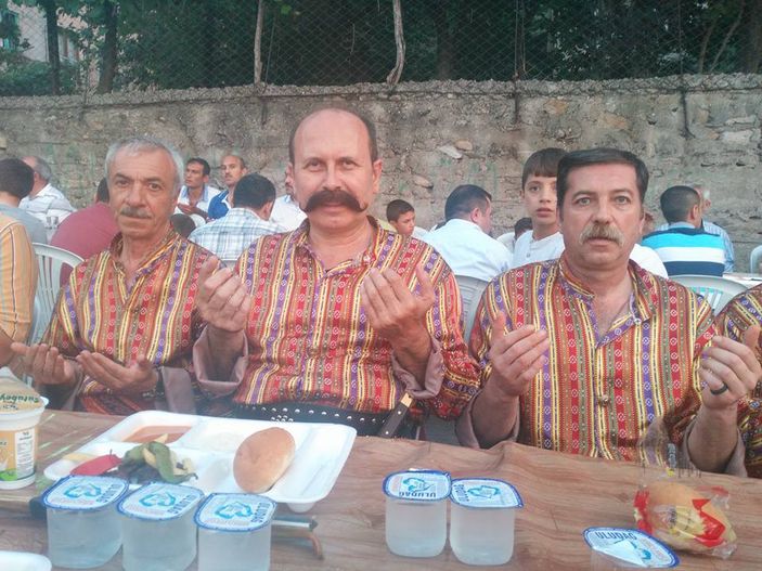 Cüneyt Taşkıran (Sağda)
