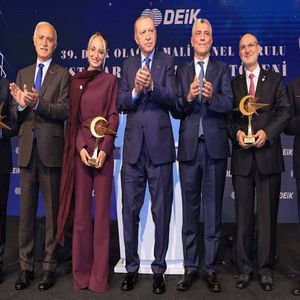 "Ustalara Saygı" gecesinde Sakıp Sabancı’ya vefa...