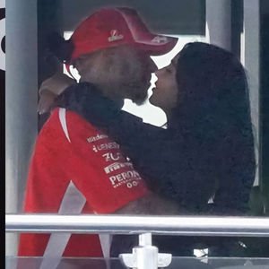 Kardashian'dan Hamilton'a aşk dolu kutlama...