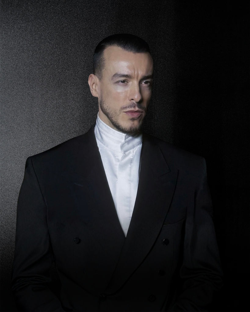 Cem Adrian