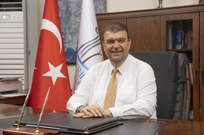 Seferihisar Belediye Başkanı İsmail Yetişkin.