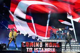 33 yıl sonra İstanbul'da konser...