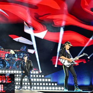33 yıl sonra İstanbul'da konser...