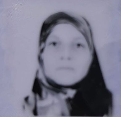 Emine Dişçi, bir çocuk annesiydi.