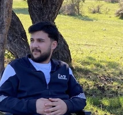 Emre Yaman, 23 yaşında hayatını kaybetti.
