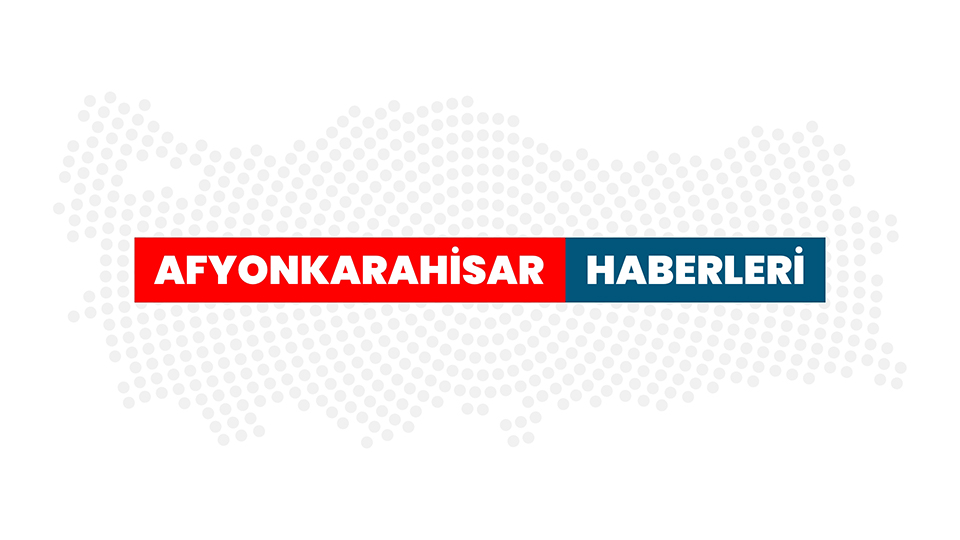 Sandıklı'da seyir halindeki otomobil yandı