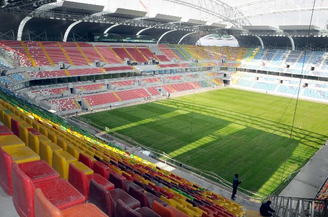 Türkiye'nin en modern stadyumlarından biri olan Kadir Has Stadyumu'nun yapımı UEFA kriterlerine uygun bir şekilde tamamlandı. Tamamı kapalı tribünlerden oluşan stadyum radyan ısıtıcılarla taraftarların soğuk havadan etkilenmesini engelleyecek. Stat zemini de alttan ısıtmalı. 32 bin 864 koltuk kapasiteli stadyum Kayserispor ve Kayseri Erciyesspor ile milli takımın maçlarına ev sahipliği yapacak.