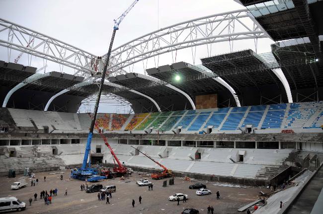 Türkiye'nin en modern stadyumlarından biri olan Kadir Has Stadyumu'nun yapımı UEFA kriterlerine uygun bir şekilde tamamlandı. Tamamı kapalı tribünlerden oluşan stadyum radyan ısıtıcılarla taraftarların soğuk havadan etkilenmesini engelleyecek. Stat zemini de alttan ısıtmalı. 32 bin 864 koltuk kapasiteli stadyum Kayserispor ve Kayseri Erciyesspor ile milli takımın maçlarına ev sahipliği yapacak.