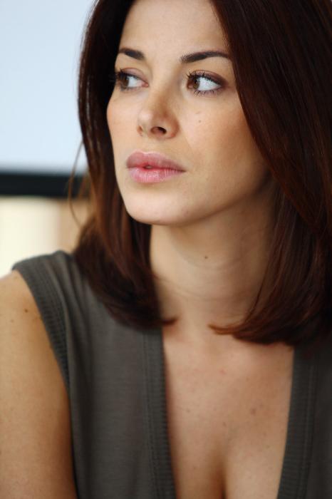 Matteo Ferrari'nin eşi olan Aida Yespica'nın tam adı Aida Maria Yespica Jaime. 15 Temmuz 1982 doğumlu olan güzel sunucu ile Matteo'nun 2008'de dünyaya gelen Aron adında bir oğulları var. Venezuella Güzeli olan Aida, 2003'ten beri İtalya'da modellik yapıyor. GQ ile Maxim gibi dergilerin kapağını süslemiş olan Aida Fashion TV ve RAİ için de düzenli olarak çekimlere katılıyor.