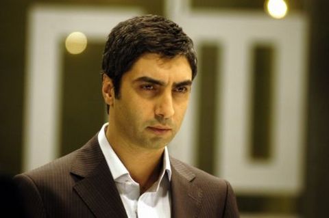 Ölüm ölüm dediğin nedir gülüm? Ben senin için yaşamayı göze almışım.