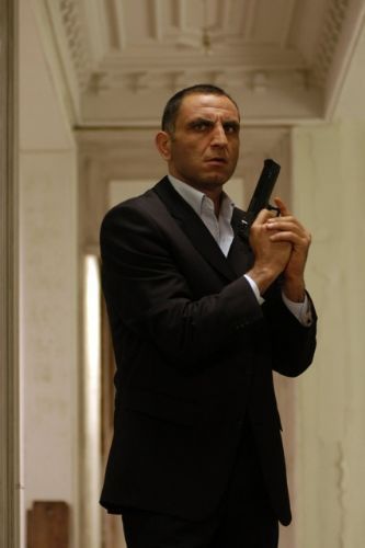 Kocan da olsa kaybedenin yanında yer alma. -  -