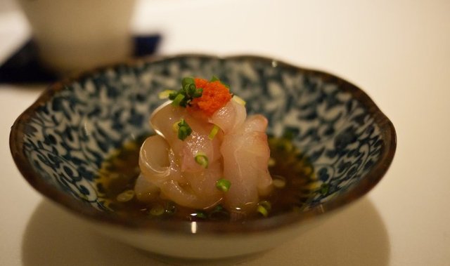 New York'ta bir restoranda bu yemek 900 dolar yani 2 bin 747 TL.