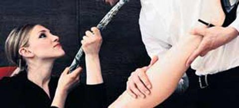 Seksi fanteziler yaratmakta erkeklerin üstüne yoktur. Erkekler bir yana kadınların da fantezileri var. Bu nedenle bu fantezileri paylaşmanız sevgiliniz için mutluluk verici olacaktır.