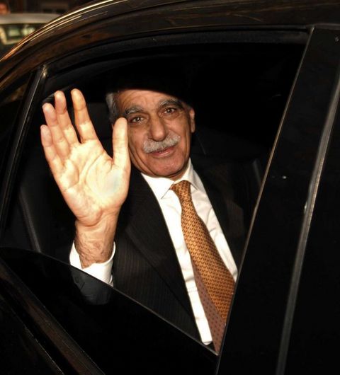 Kapatılan DTP'nin lideri Ahmet Türk istifadan vazgeçtiklerini açıkladı. Türk, "Öcalan da böyle istedi" dedi.