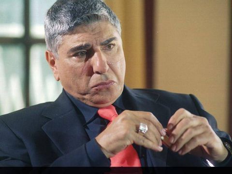 Tiyatro sanatçısı Atilla Olgaç'ın, bir televizyon programında ''Kıbrıs'ta elleri bağlı esir bir Rum askerini başından vurdum, 9 kişiyi daha öldürdüm'' sözleri tartışmalara neden oldu. Olgaç, daha sonra, ''sözlerinin bir senaryo olduğunu'' ve ''yanlış anlaşıldığını'' açıkladı. Olgaç hakkında daha sonra Cenevre Savaş Hukuku Sözleşmesi doğrultusunda soruşturma başlatıldı.