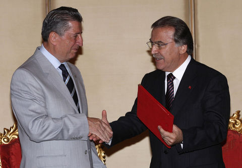 TBMM Başkanlığına AK Parti Antalya Milletvekili Mehmet Ali Şahin seçildi.